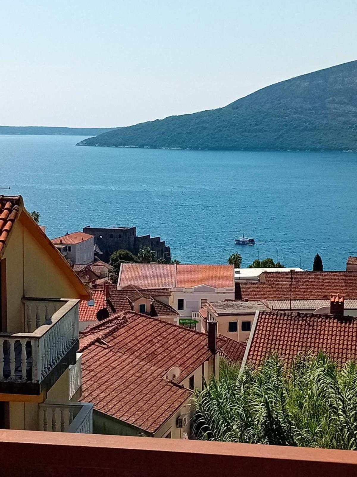 Guest House Cinderella Herceg Novi Ngoại thất bức ảnh