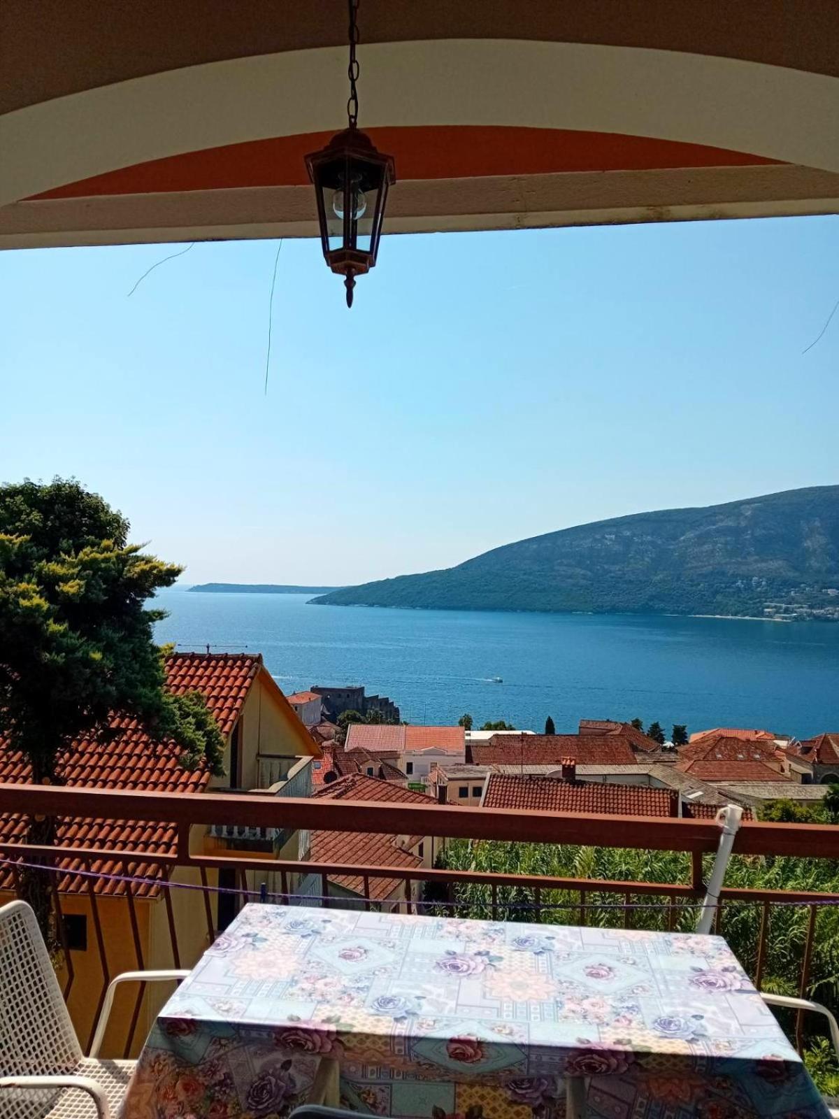 Guest House Cinderella Herceg Novi Ngoại thất bức ảnh