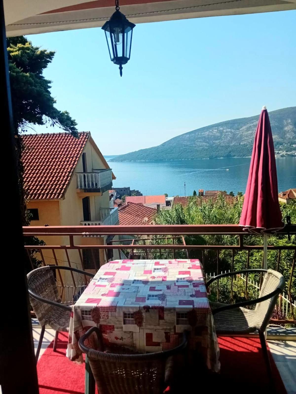 Guest House Cinderella Herceg Novi Ngoại thất bức ảnh