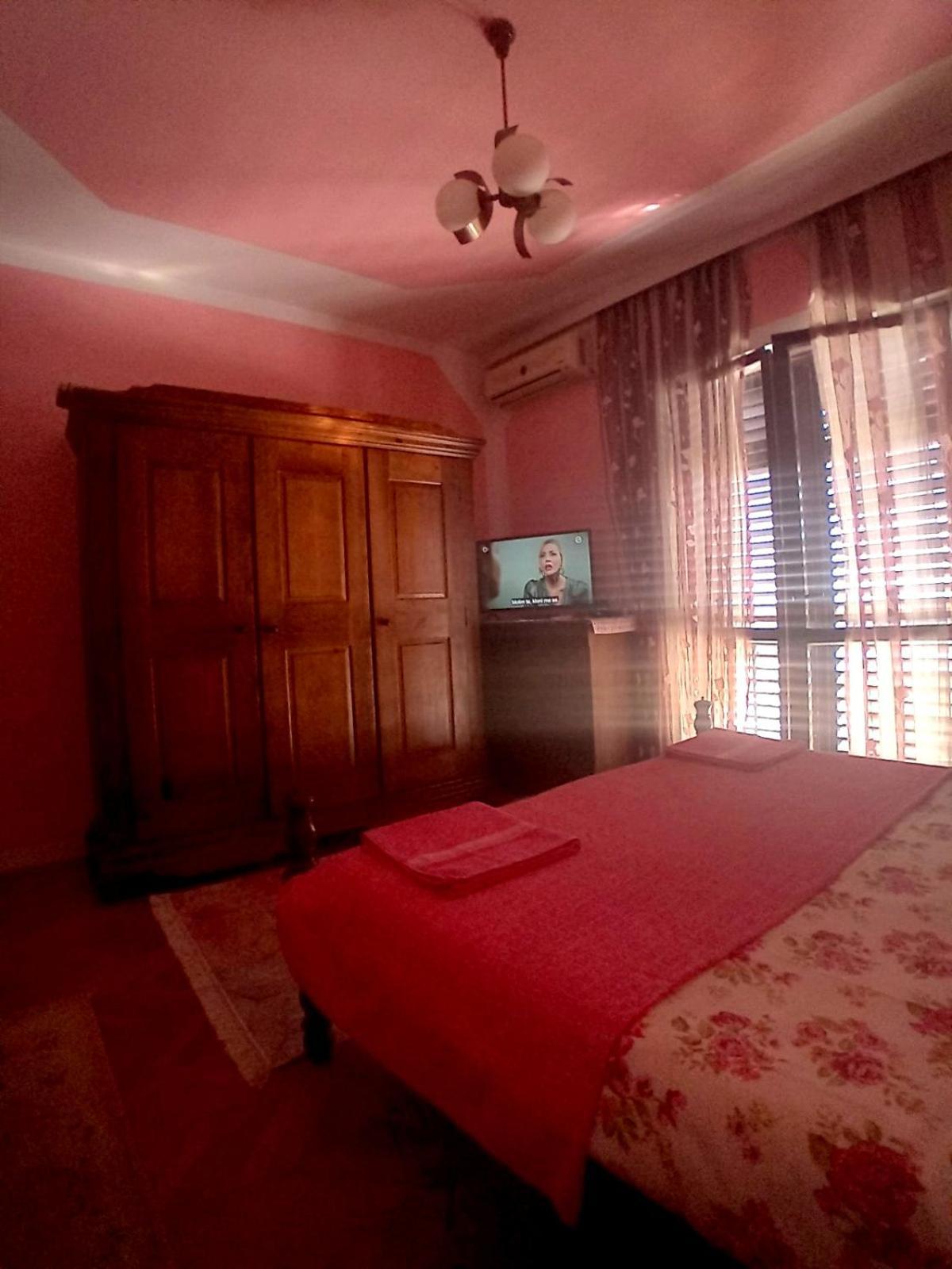 Guest House Cinderella Herceg Novi Ngoại thất bức ảnh