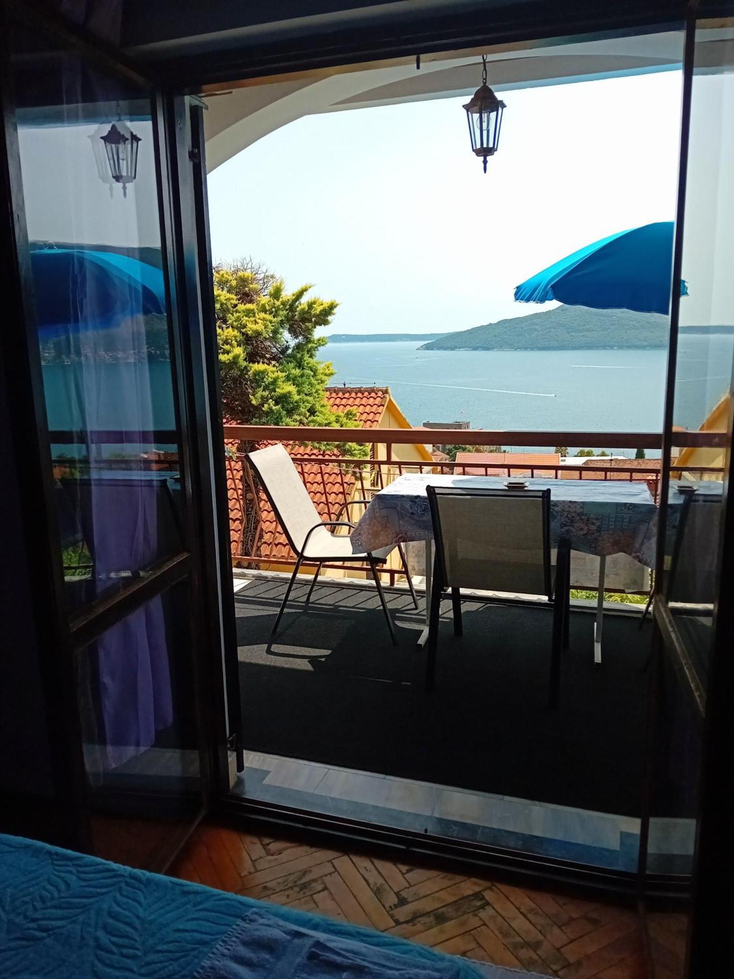 Guest House Cinderella Herceg Novi Ngoại thất bức ảnh