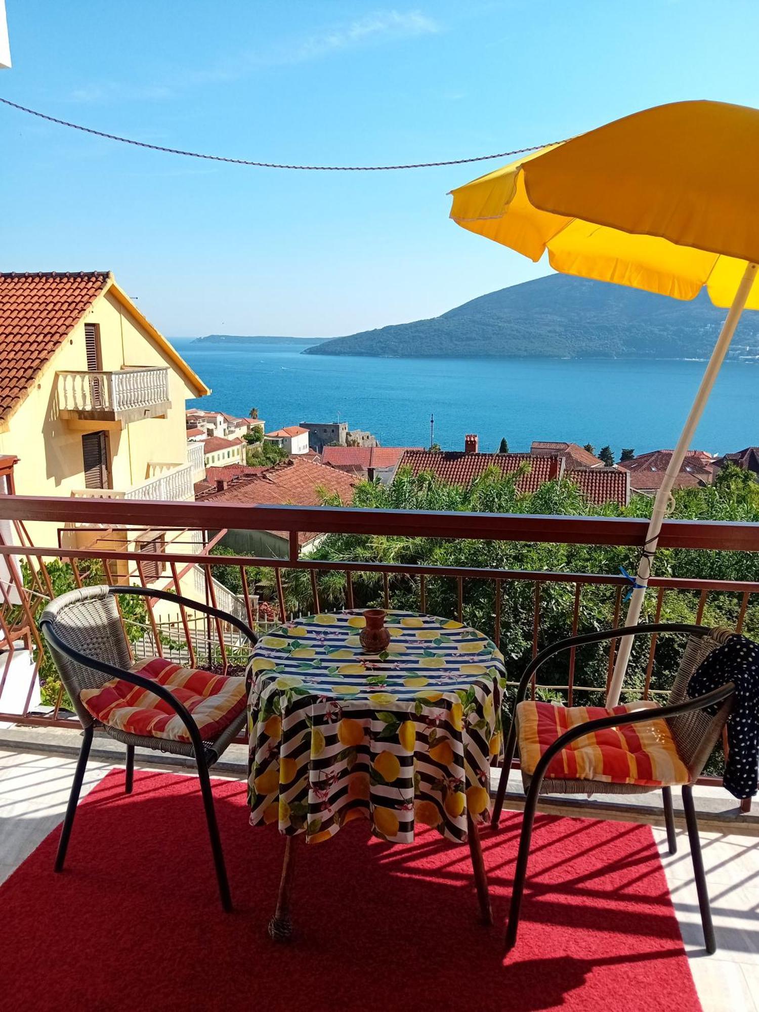 Guest House Cinderella Herceg Novi Ngoại thất bức ảnh