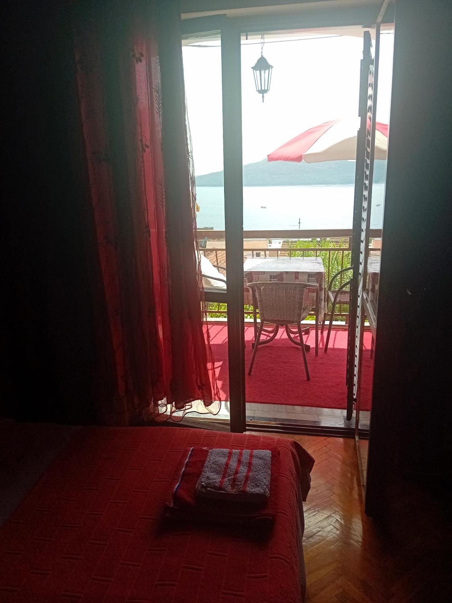Guest House Cinderella Herceg Novi Ngoại thất bức ảnh