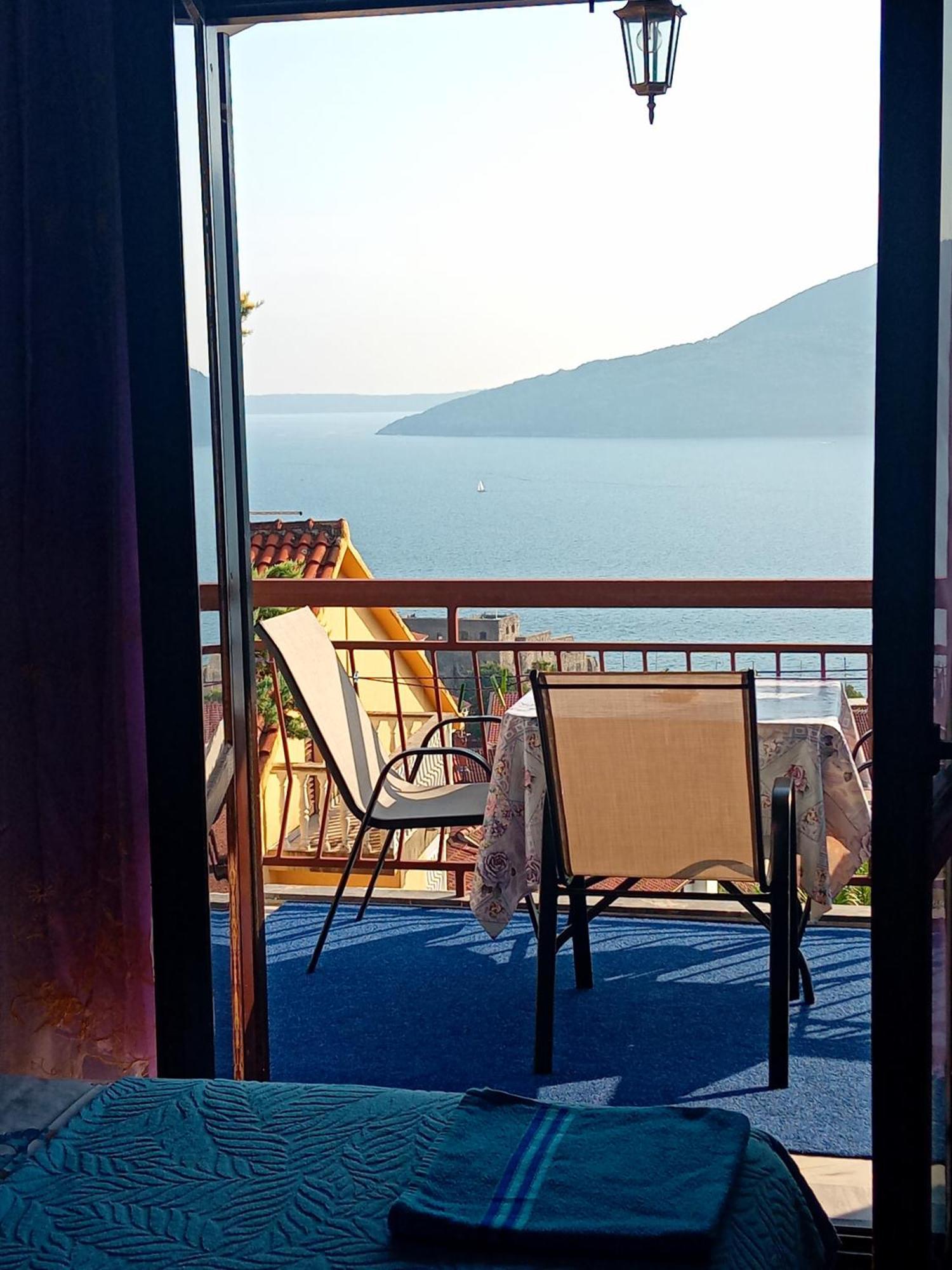 Guest House Cinderella Herceg Novi Ngoại thất bức ảnh